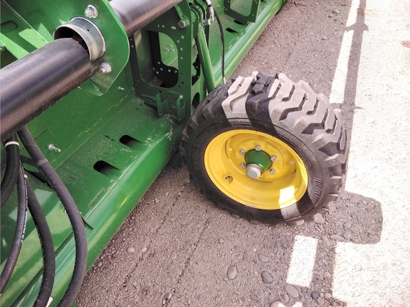 2022 John Deere HD50R Header Combine