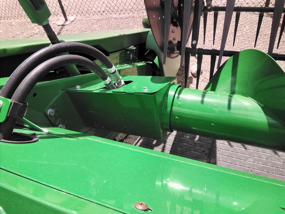 2022 John Deere HD50R Header Combine