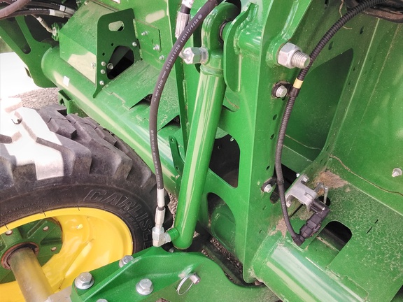 2022 John Deere HD50R Header Combine