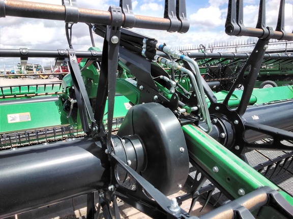 2022 John Deere HD50R Header Combine