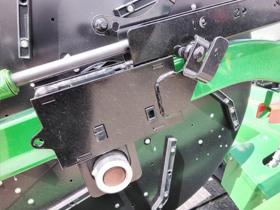 2022 John Deere HD50R Header Combine