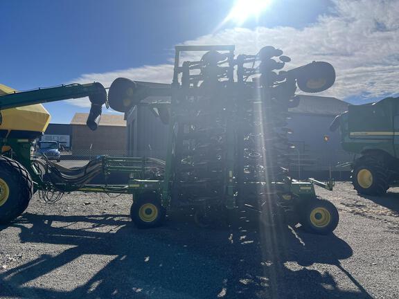 2021 John Deere 1890 Air Seeder