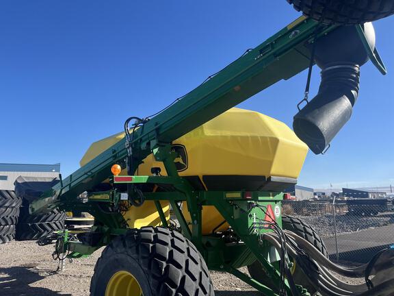 2021 John Deere 1890 Air Seeder