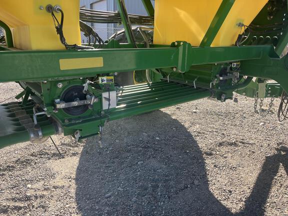 2021 John Deere 1890 Air Seeder