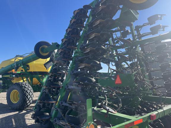 2021 John Deere 1890 Air Seeder