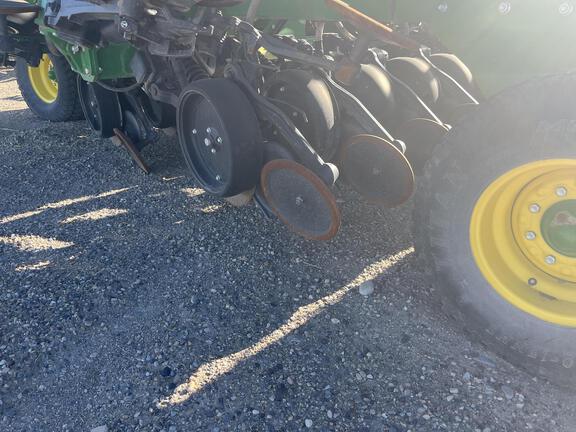 2021 John Deere 1890 Air Seeder