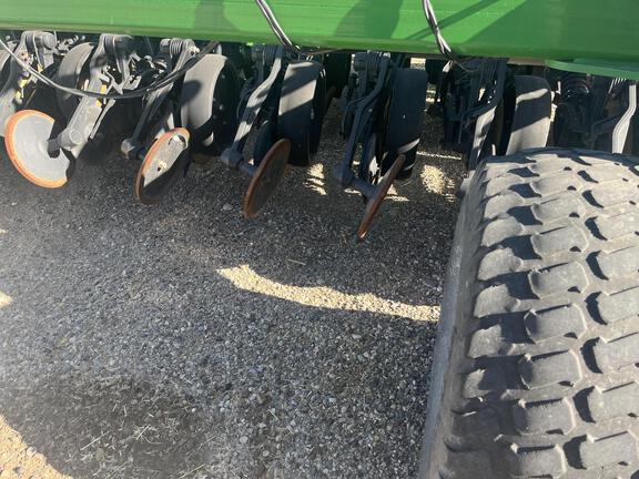 2021 John Deere 1890 Air Seeder
