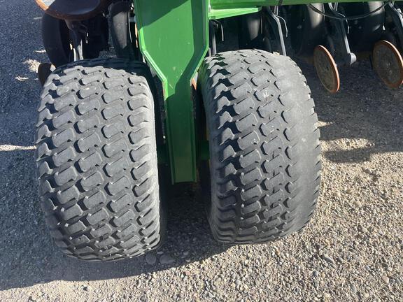 2021 John Deere 1890 Air Seeder