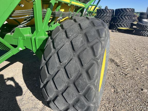 2021 John Deere 1890 Air Seeder