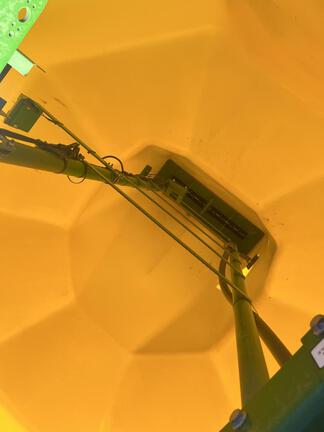 2021 John Deere 1890 Air Seeder