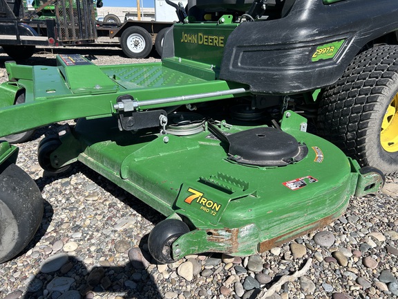 2022 John Deere Z997R Mower/Zero Turn