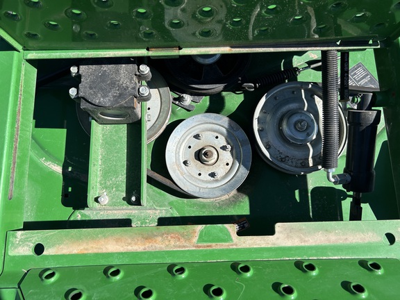 2022 John Deere Z997R Mower/Zero Turn