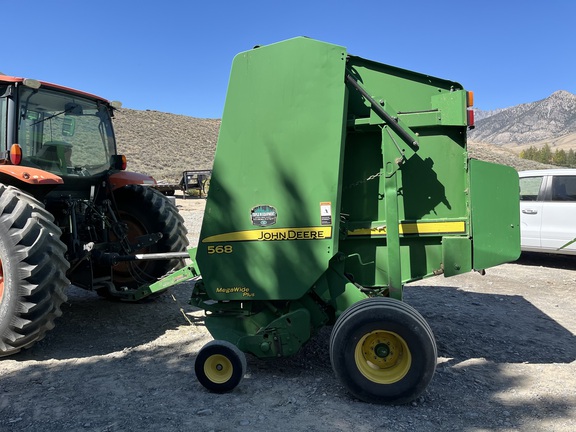 2007 John Deere 568 Baler/Round