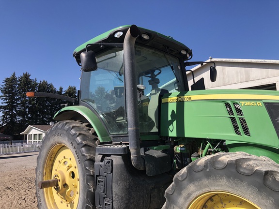 2012 John Deere 7260R Tractor