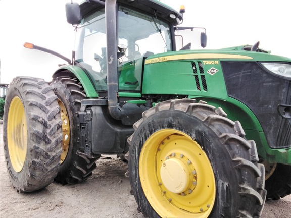 2012 John Deere 7260R Tractor