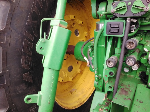 2012 John Deere 7260R Tractor