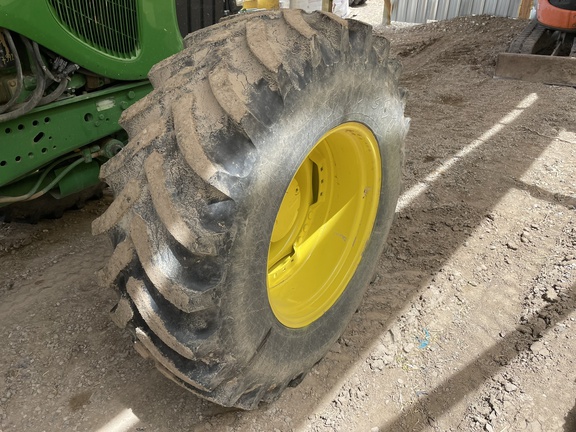 2003 John Deere 7520 Tractor