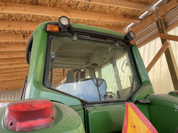 2003 John Deere 7520 Tractor