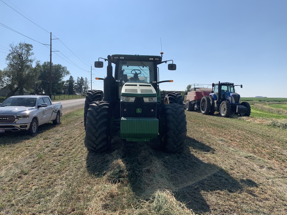 2014 John Deere 8270R Tractor