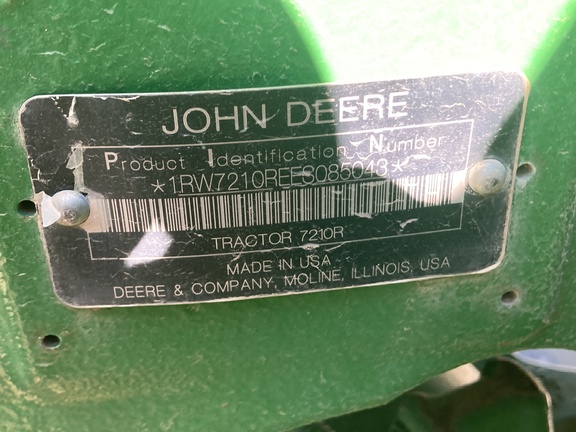 2015 John Deere 7210R Tractor