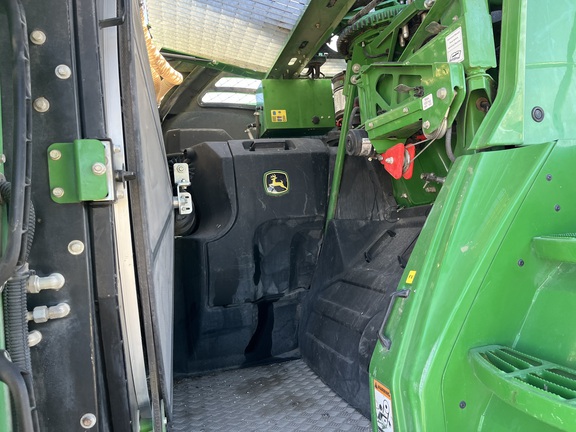 2021 John Deere 9800 Forage Harvester