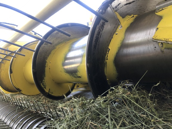 2021 John Deere 659 Header Forage