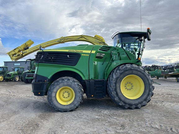 2020 John Deere 9900 Forage Harvester