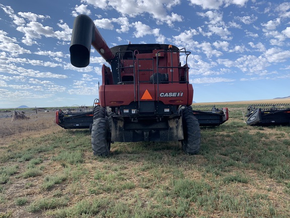 2010 Case IH 7088 Combine