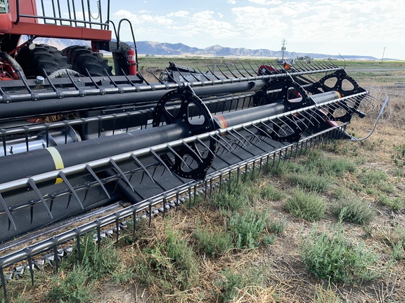 2009 Case IH 2142-35 Header Combine