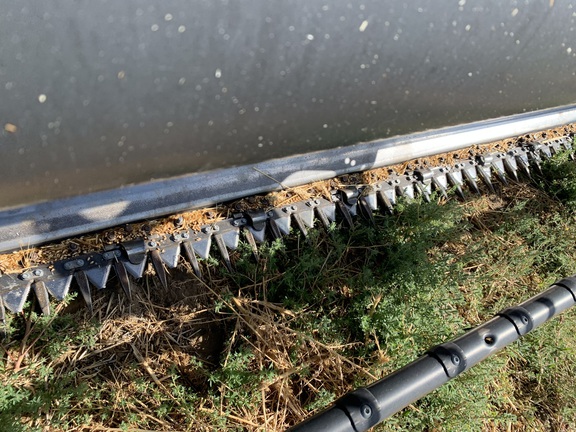 2009 Case IH 2142-35 Header Combine