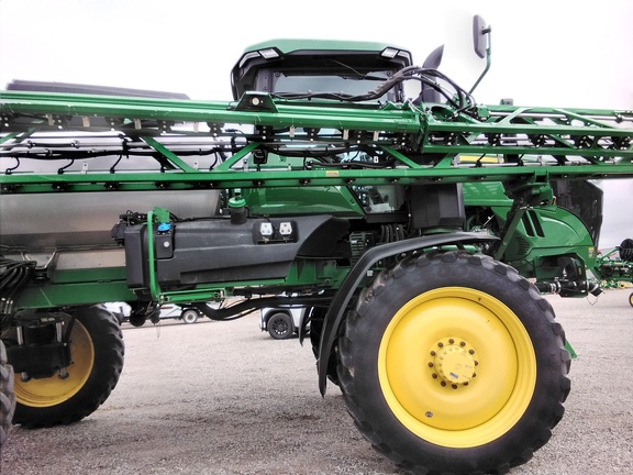 2023 John Deere 412R Sprayer/High Clearance