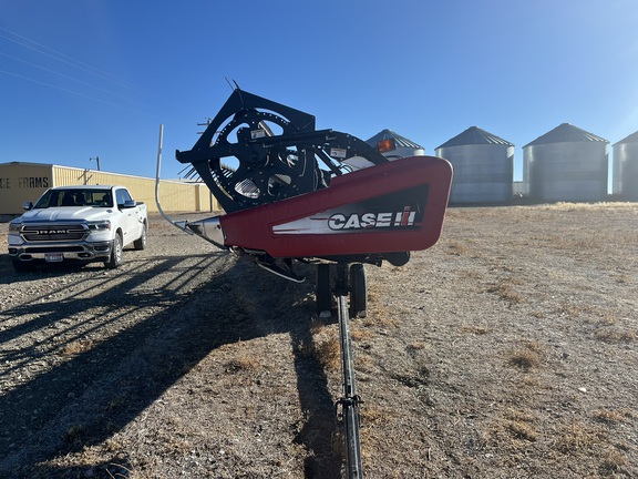 2011 Case IH 2162-35 Header Combine