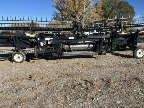 2011 Case IH 2162-35 Header Combine