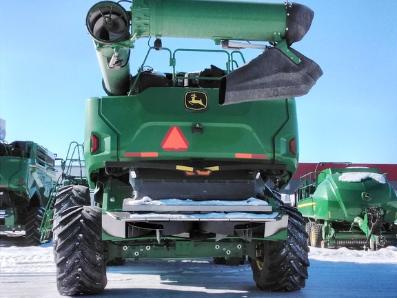 2023 John Deere X9 1000 Combine