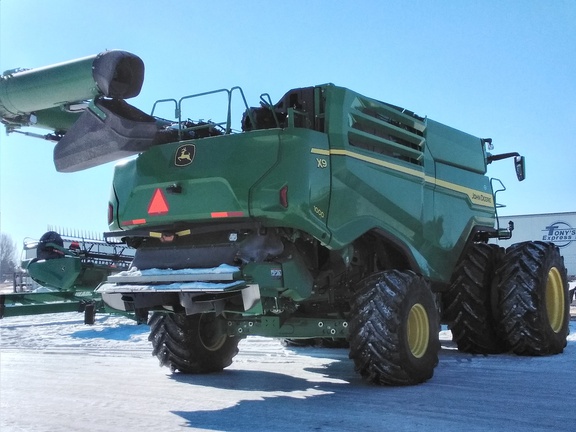 2023 John Deere X9 1000 Combine