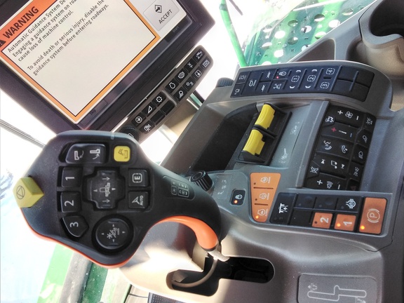 2023 John Deere X9 1000 Combine