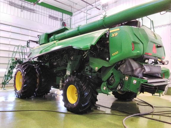 2023 John Deere X9 1000 Combine