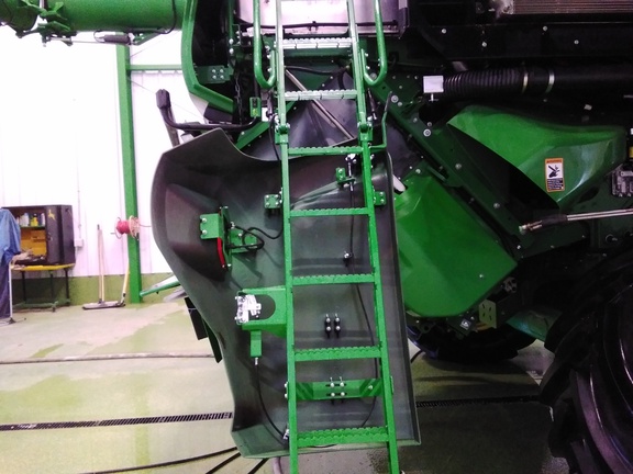 2023 John Deere X9 1000 Combine