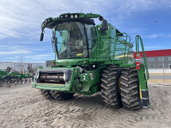2024 John Deere S780 Combine