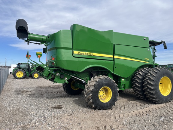 2024 John Deere S780 Combine