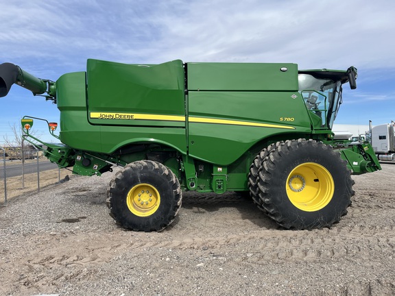2024 John Deere S780 Combine