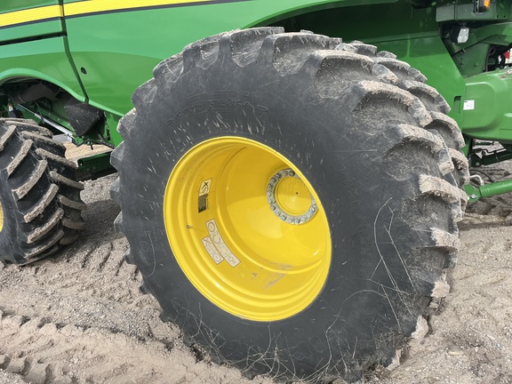 2024 John Deere S780 Combine