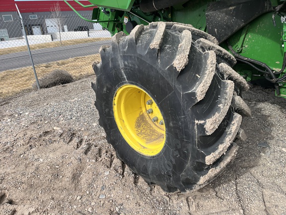 2024 John Deere S780 Combine
