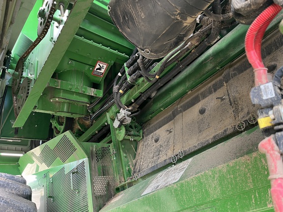 2024 John Deere S780 Combine