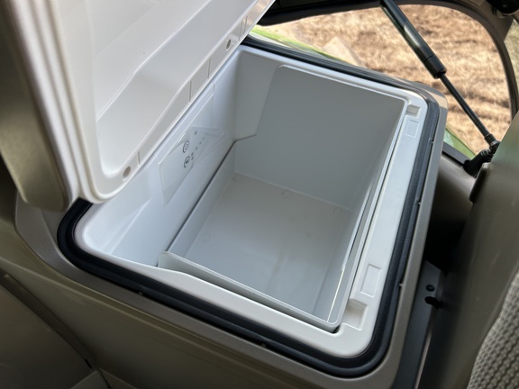 2023 John Deere 8R 340 Tractor