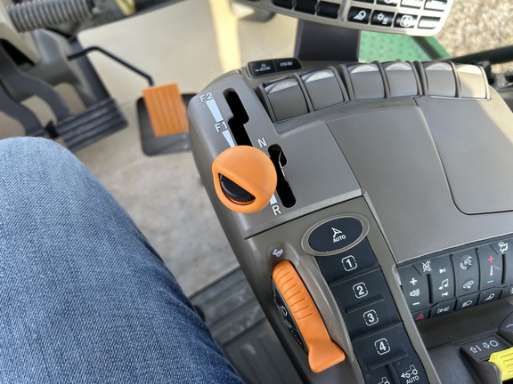 2023 John Deere 8R 340 Tractor