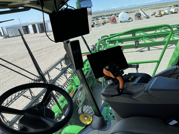 2024 John Deere X9 1000 Combine