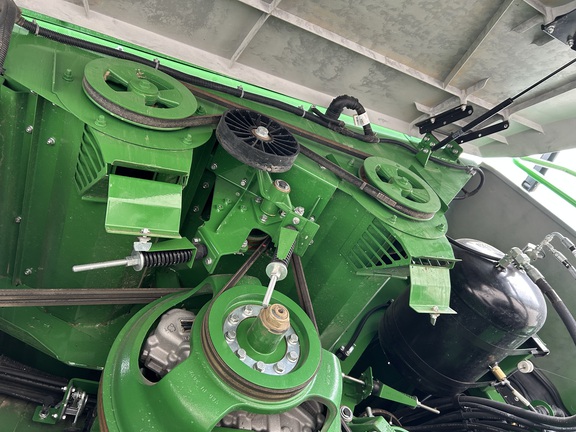 2024 John Deere X9 1000 Combine