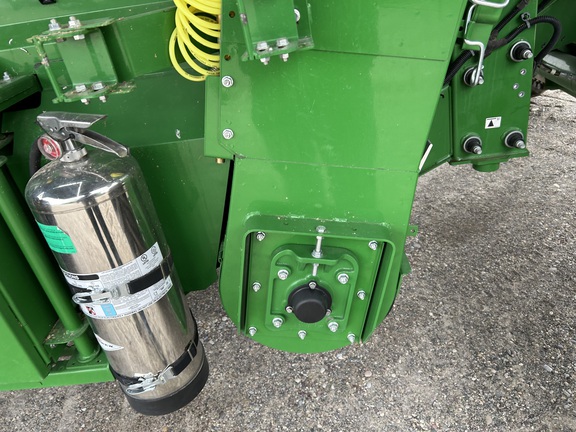 2024 John Deere X9 1000 Combine