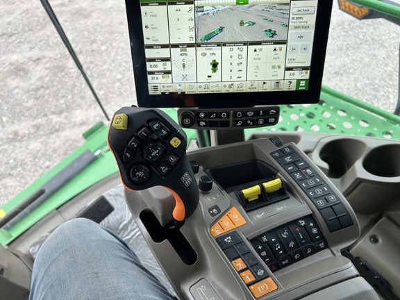 2024 John Deere X9 1000 Combine